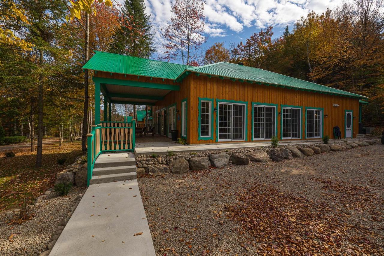 Domaine Riviere Sacacomie Hotel Saint-Alexis-des-Monts Exterior photo